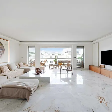 Modern - 3br-6p - Apartment