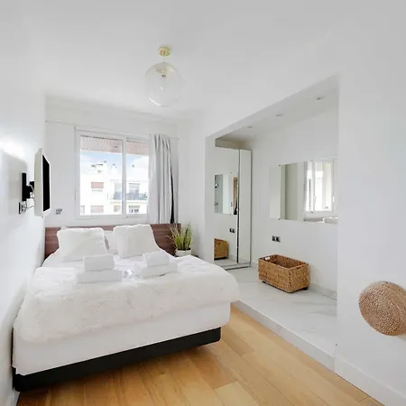 Modern - 3br-6p - Apartment *