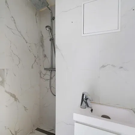 Apartment Modern - 3br-6p - *